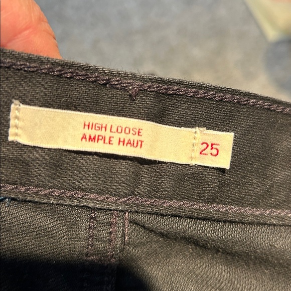 Levi’s High Loose Jeans in Color trainwreck - Picture 6 of 8